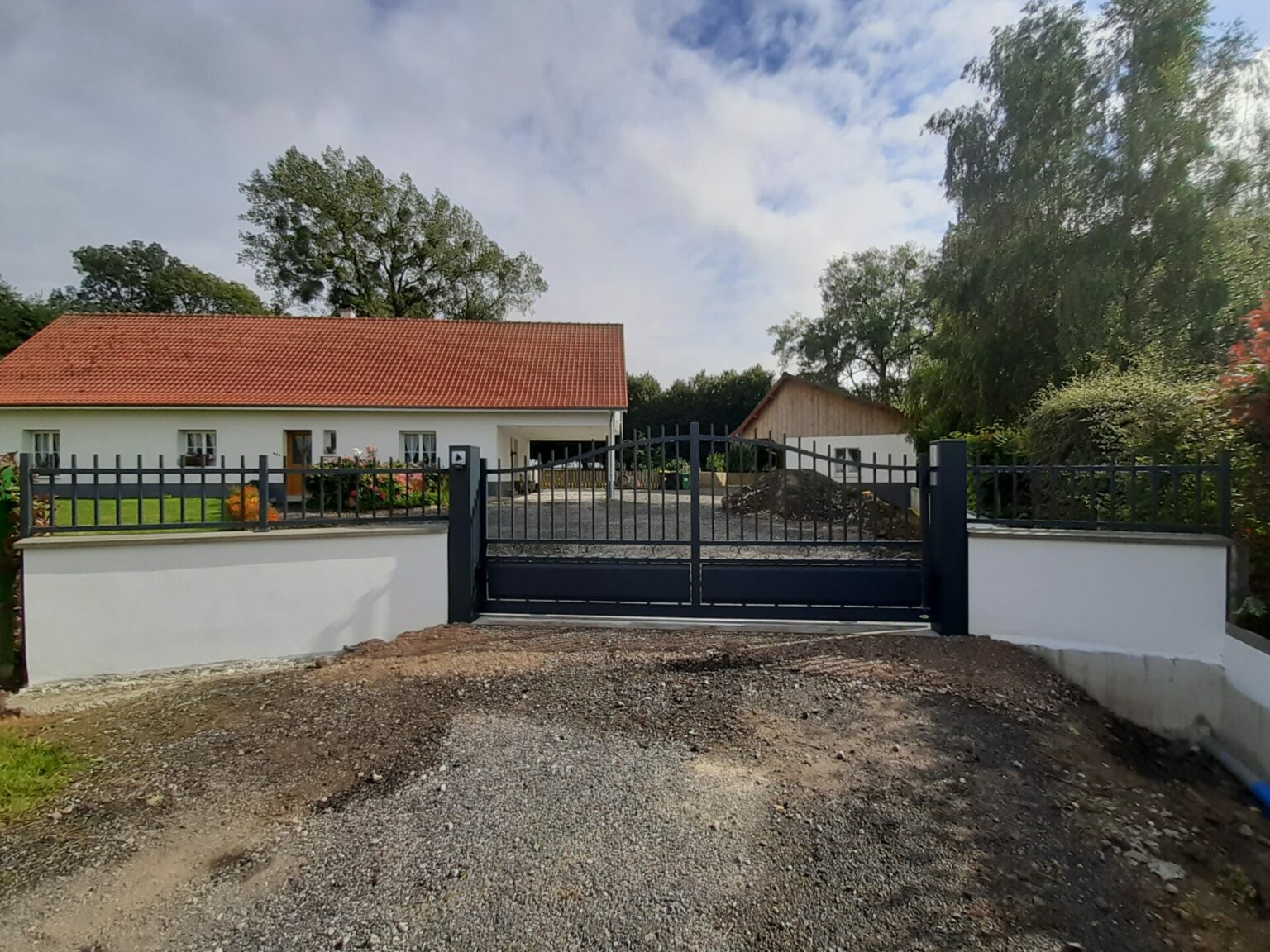 PRIMEVERE COULISSANT - CLOTURE SUR MURET
