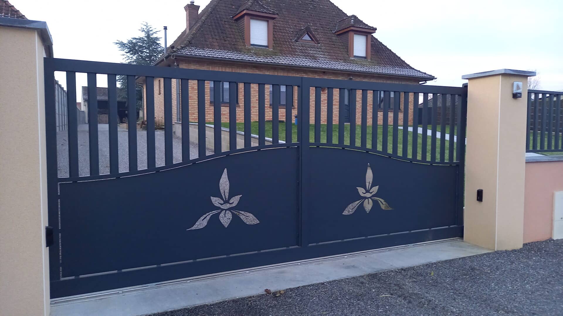 BOUTON D'OR COULISSANT