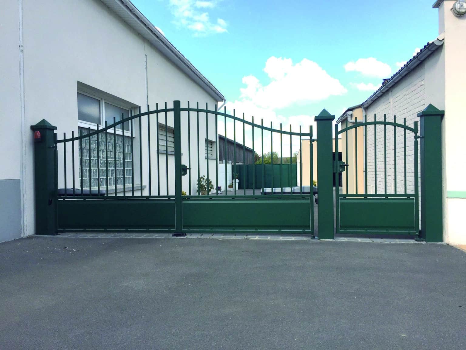 GIROFLEE 2 BATTANTS AVEC SERRURE - PORTILLON
