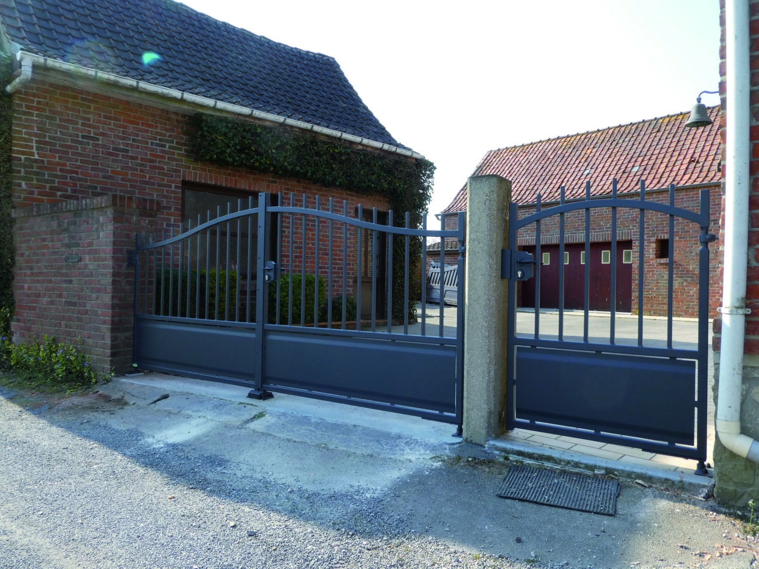 GIROFLEE 2 BATTANTS AVEC SERRURE - PORTILLON