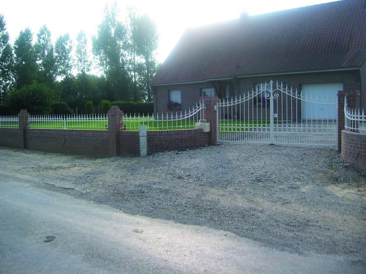 HORTENSIA 2 BATTANTS - GRILLES SUR MURET