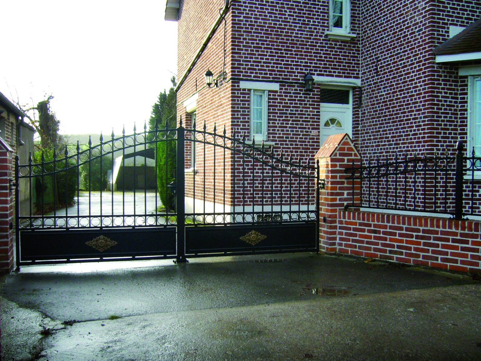 PERVENCHE 2 BATTANTS - POINTES P3 - GRILLES SUR MURET