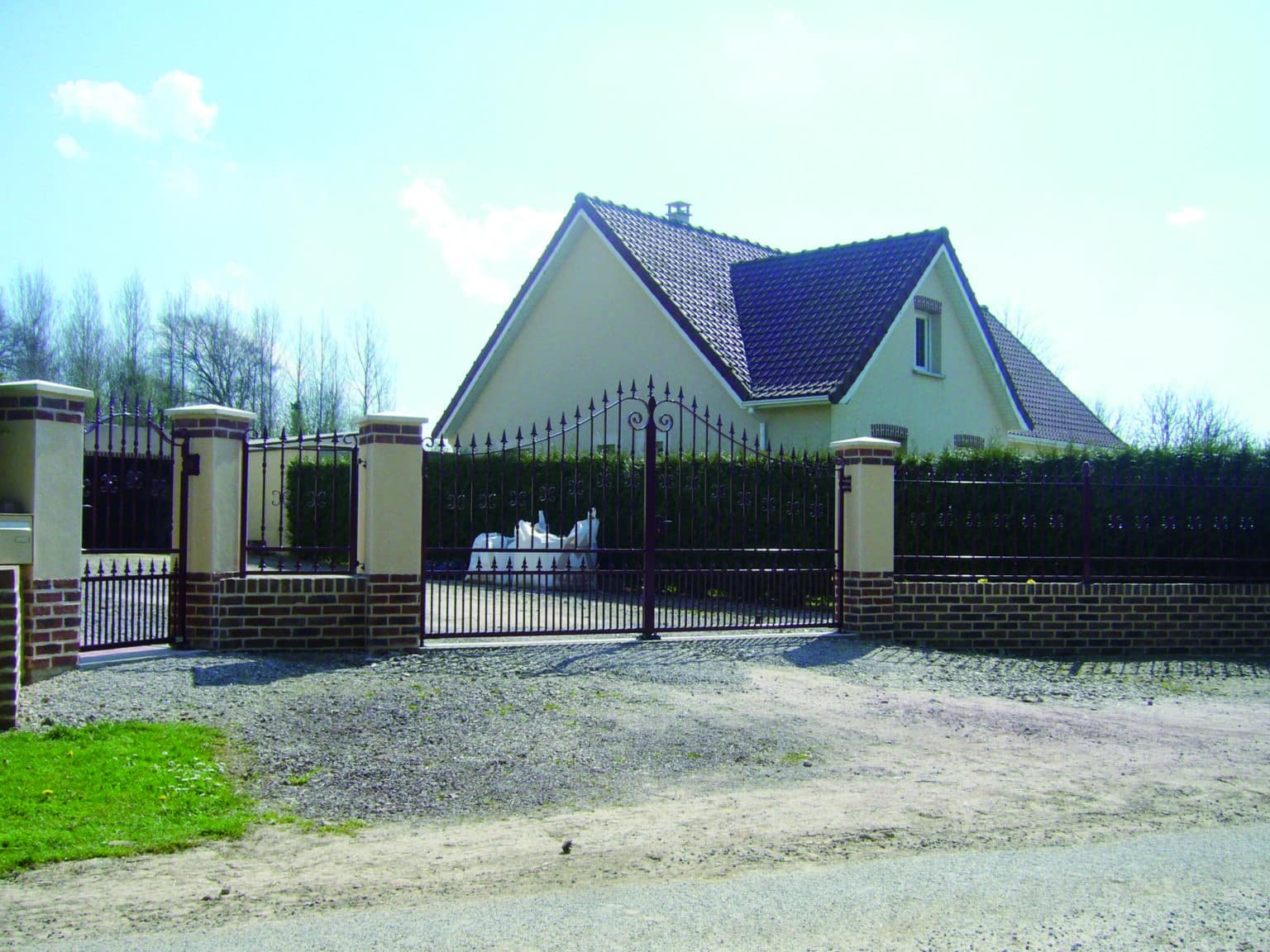 LUPIN 2 BATTANTS - PORTILLON - GRILLES SUR MURET