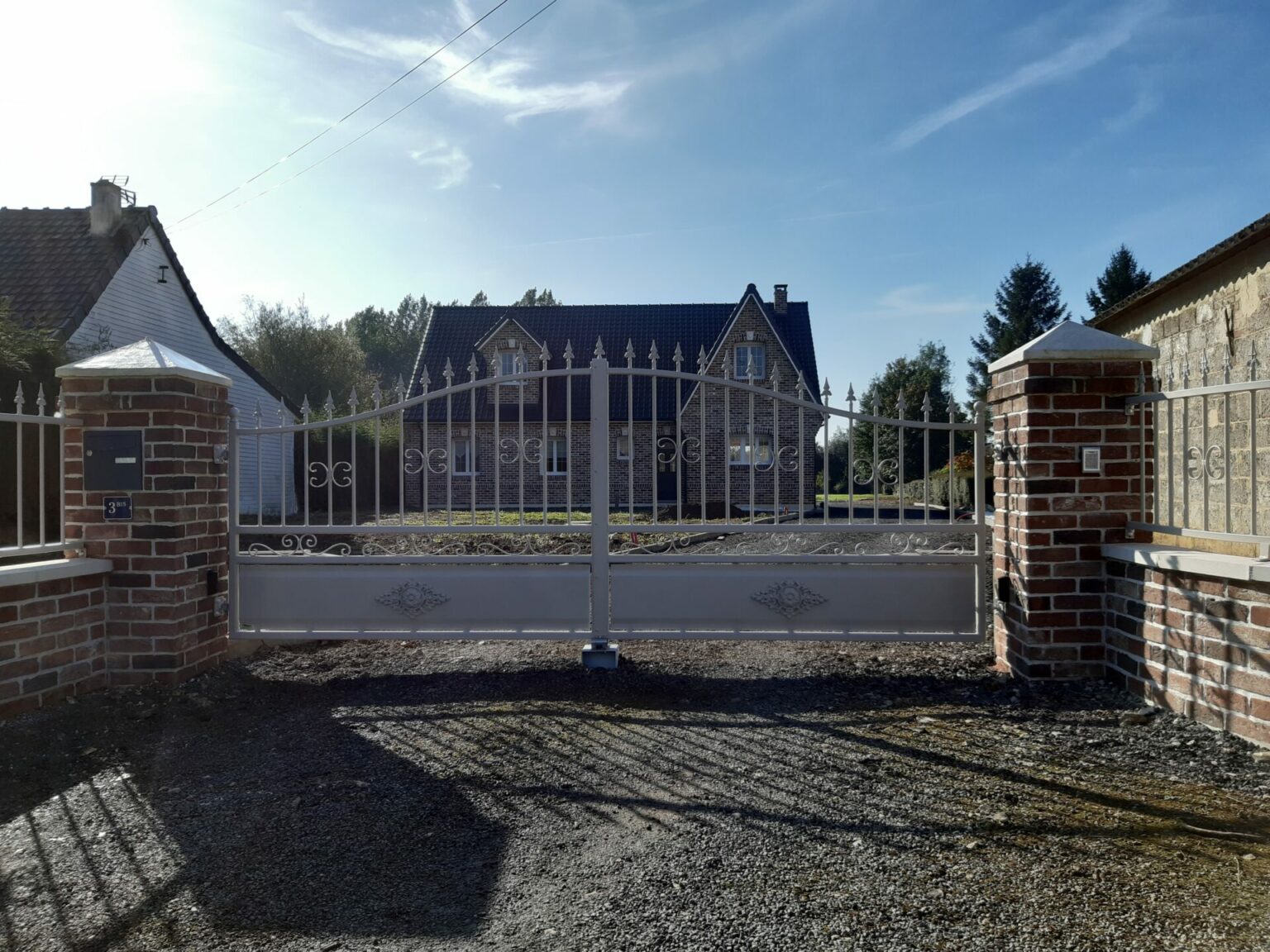 BRUYERE 2 BATTANTS - OPTION MOUSACHE